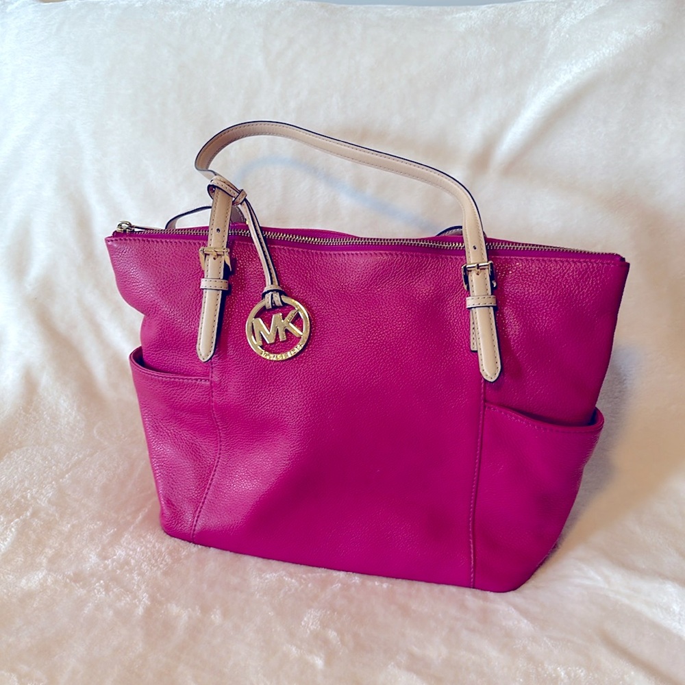 Michael Kors Pebbled Leather Jet Set Tote